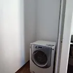 Moderno Via Firenze 16, ויאסטה