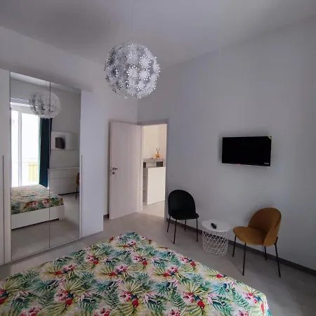 Moderno Via Firenze 16, * Vieste