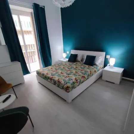 Moderno Via Firenze 16, 비에스테