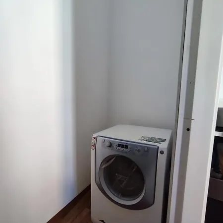 Moderno Via Firenze 16, 비에스테