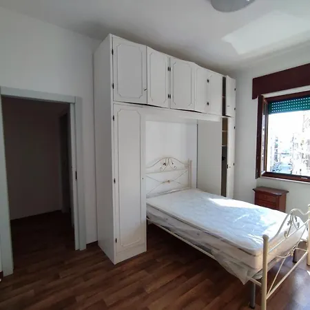 Moderno Via Firenze 16, Apartament *