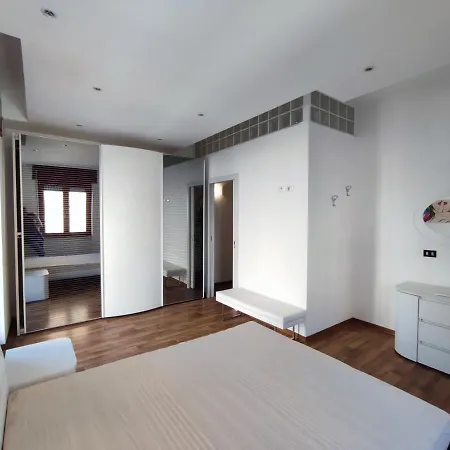 Moderno Via Firenze 16, * Vieste