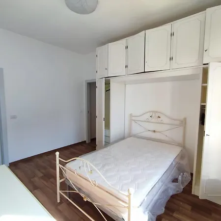 Appartamento Moderno Via Firenze 16,